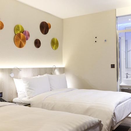 Royal Jade Boutique Hotel Taipei Bagian luar foto