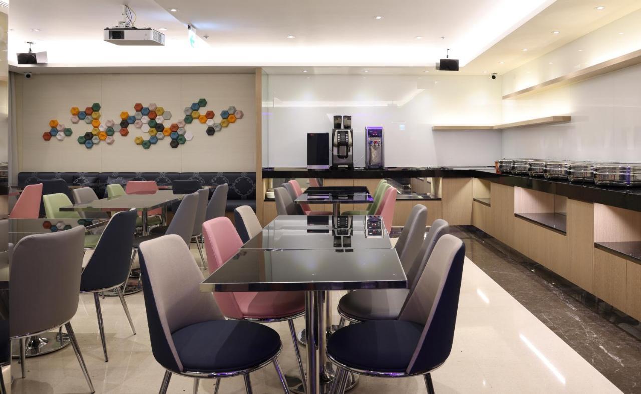 Royal Jade Boutique Hotel Taipei Bagian luar foto