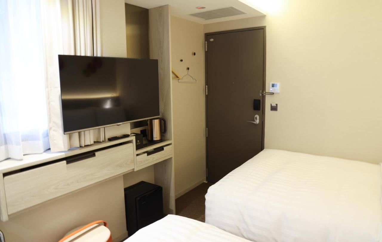 Royal Jade Boutique Hotel Taipei Bagian luar foto